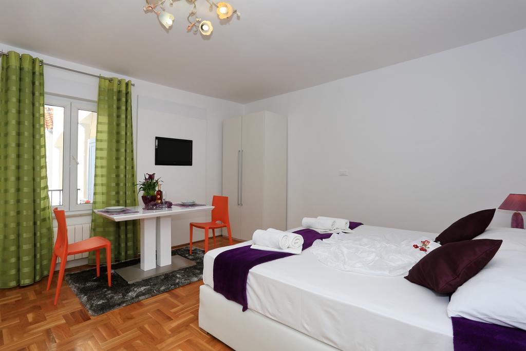 Apartments Maruna Self Check-In Задар Екстер'єр фото