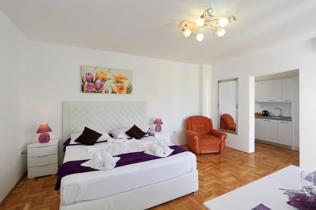 Apartments Maruna Self Check-In Задар Екстер'єр фото