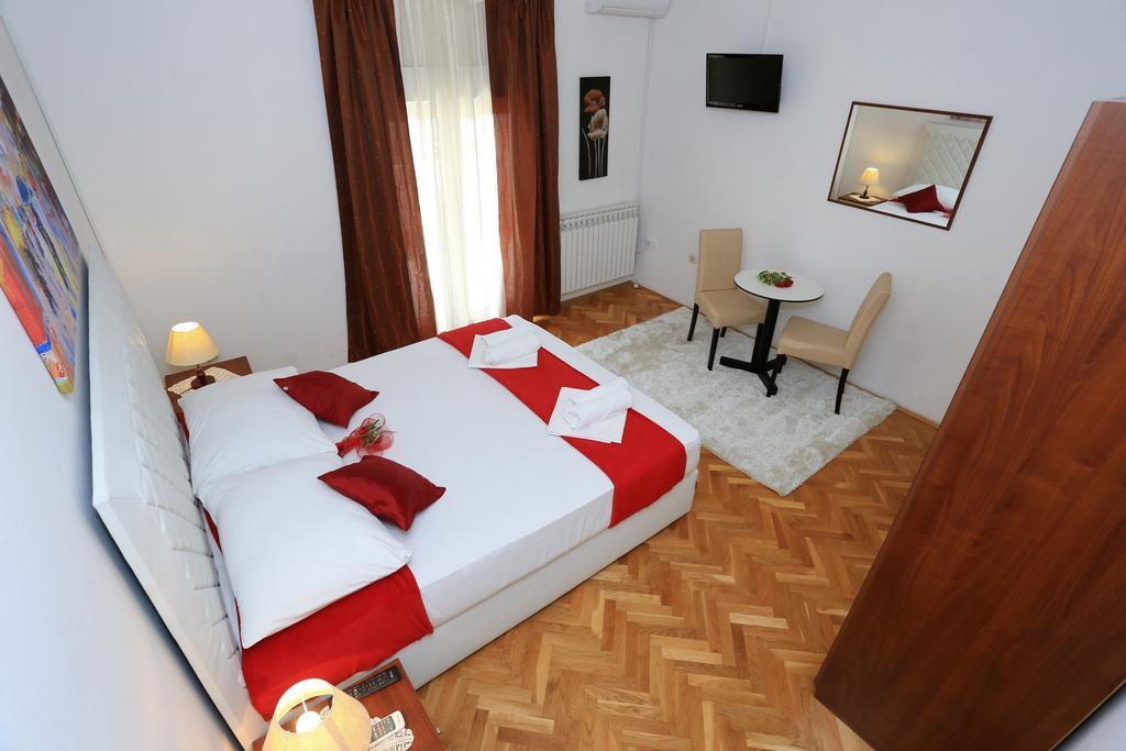 Apartments Maruna Self Check-In Задар Екстер'єр фото