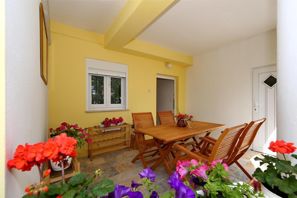 Apartments Maruna Self Check-In Задар Екстер'єр фото